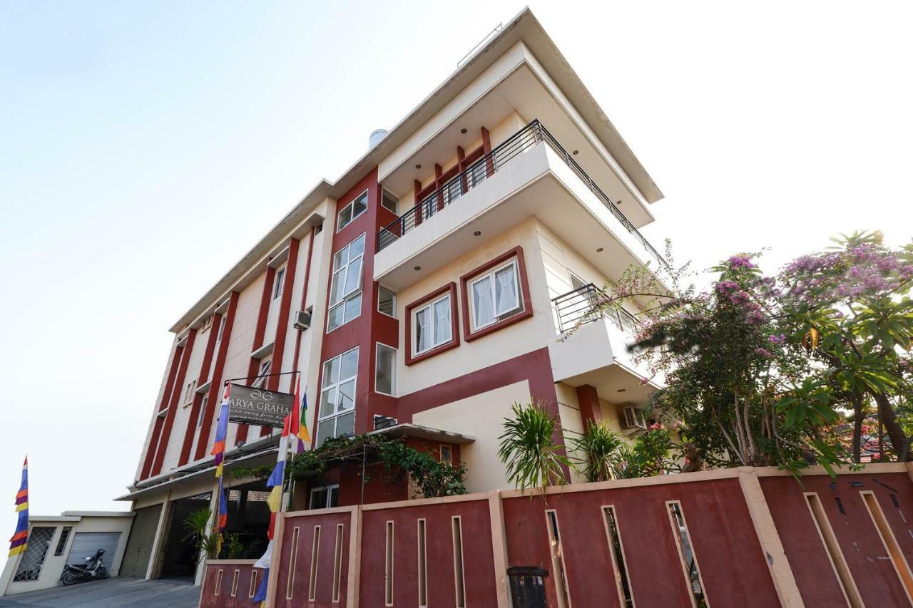 Hotel Arya Graha Semarang Exterior foto
