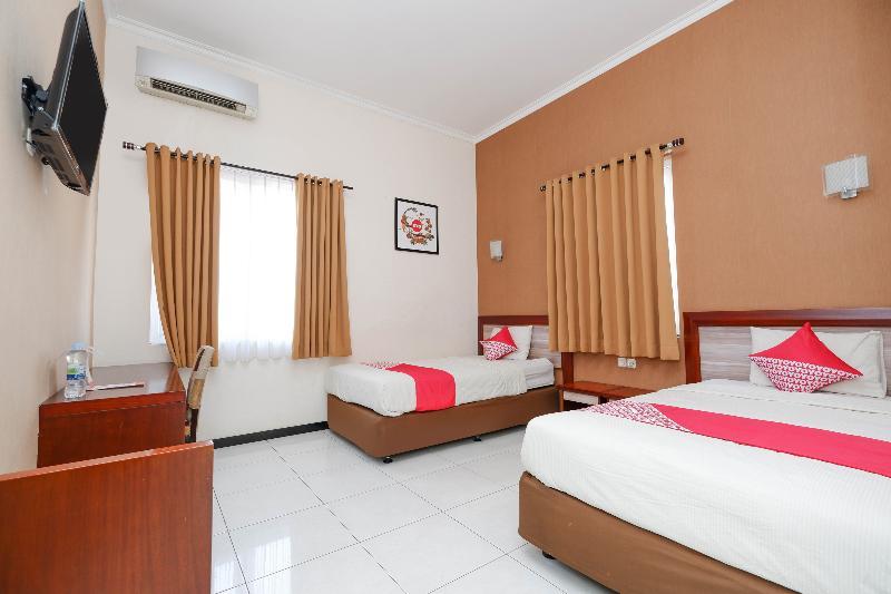 Hotel Arya Graha Semarang Exterior foto